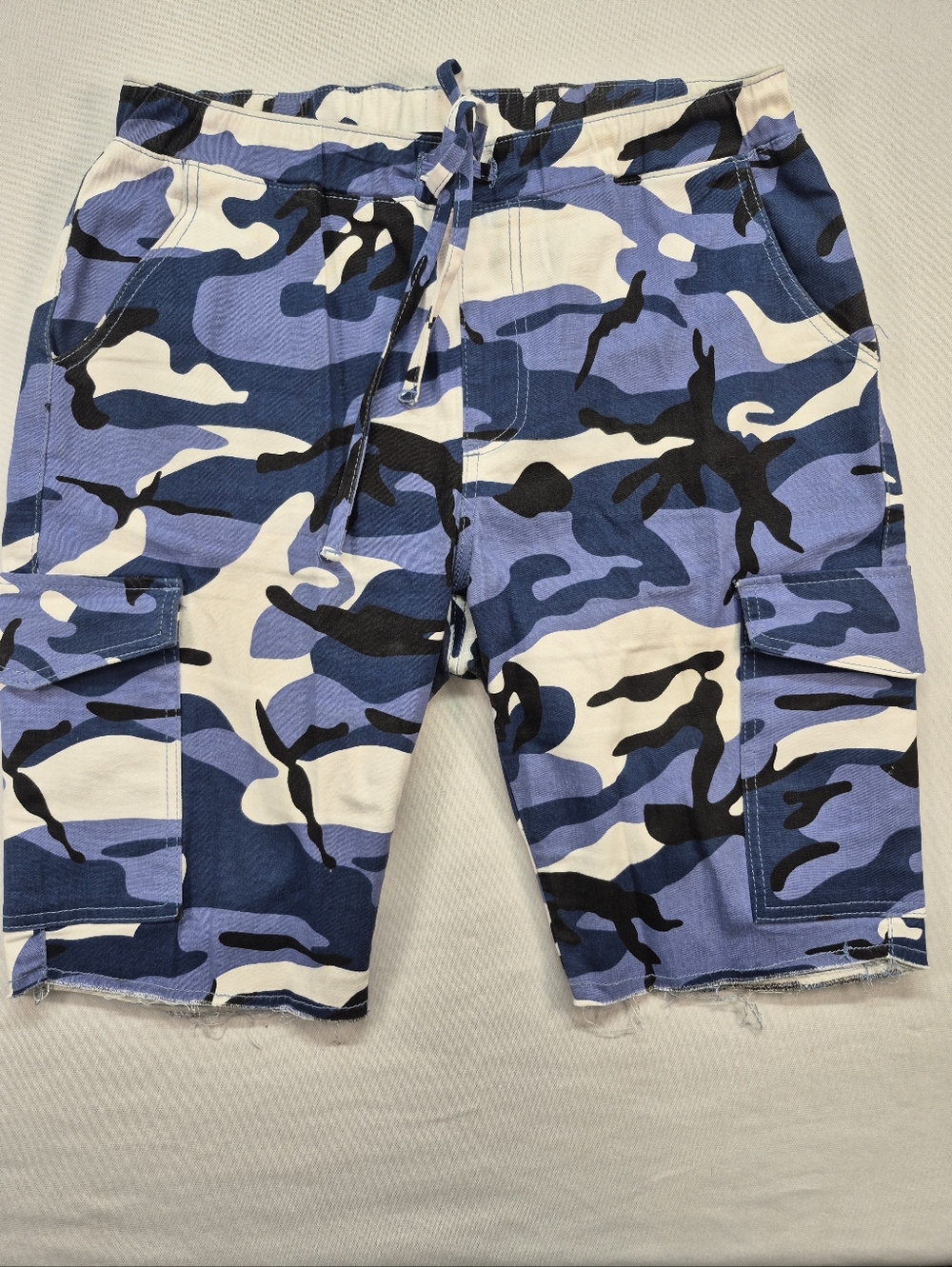 Almost Famous Mens/Womens Large Cargo Blue Camo Shorts Elastic Waist Tie